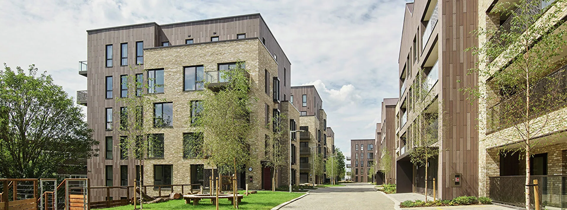 1350x500px-New-Garden-Quarter-and-Bow-Garden-Square-D.jpg